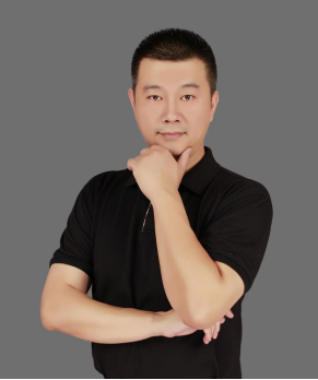 泰维峰家政CEO南飚