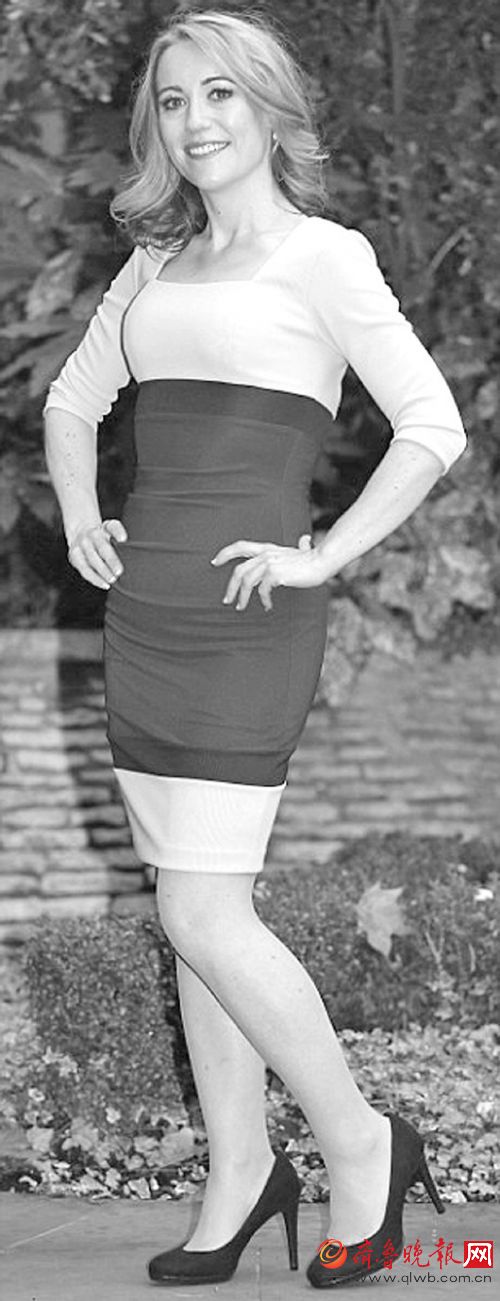 哈莉·巴蕾特现在的身材已经非常匀称。