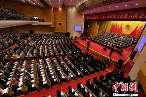 广西壮族自治区第十二届人民代表大会第六次会议1月13日在南宁开幕，图为大会现场。胡雁 摄