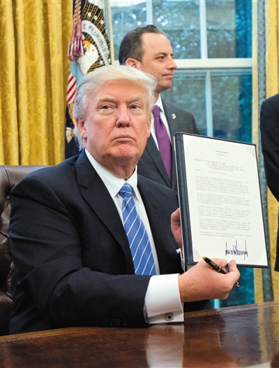 特朗普签政令美国退出TPP