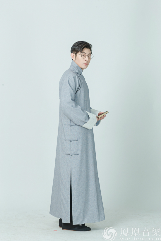 跨界歌王? 相声演员高晓攀首发EP《小先生》|高晓攀_凤凰音乐