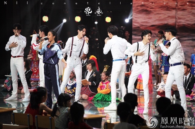 十二星宿男团备受央视青睐 《开学第一课》同吉克隽逸共赴“千年之约”