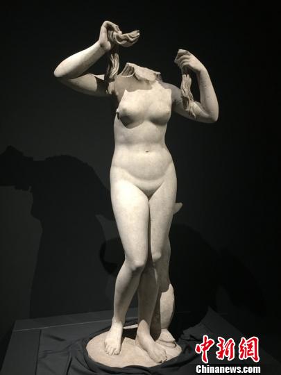 爱神维纳斯雕像展出意大利文化参赞希望中意“再续前缘”