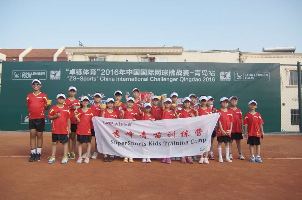 ATP选手眼镜侠蒂姆萨雷维奇亲自教我打球