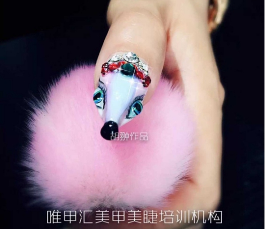 北京美甲学校前十名学费高不高?学美甲应考虑