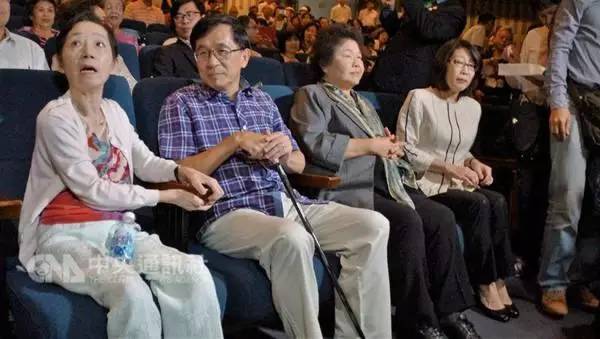 陈水扁保外就医再延期：有记者坐轮椅 没记者就能走