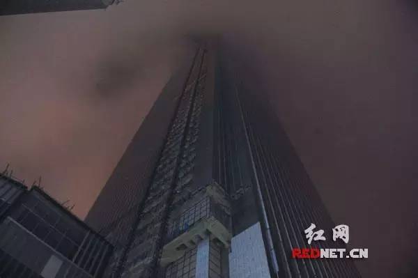辟谣！长沙第一高楼九龙仓起火了？真相是…