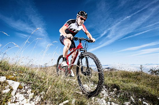 世界顶级自行车运动户外品牌MARMOT土拨鼠