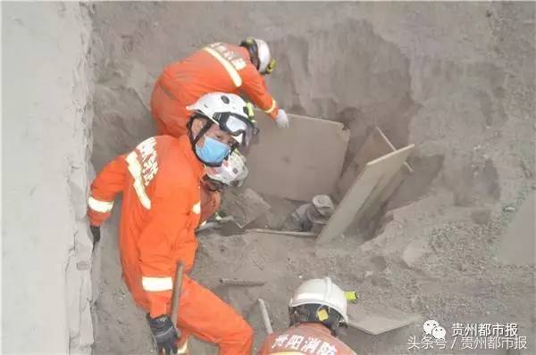 贵阳南明区一沙场，10米高沙堆垮塌，致1死1伤