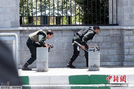 伊朗首都两起恐袭事件 死亡人数上升至17人