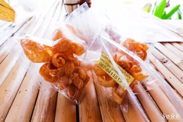 这么大的龙虾居然在街边卖？！盘点泰国不可错过的街边美食