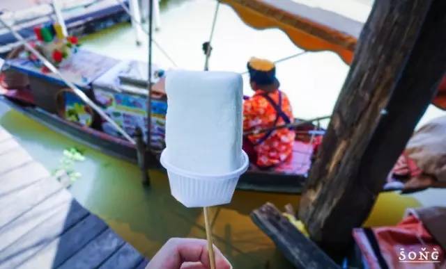 这么大的龙虾居然在街边卖？！盘点泰国不可错过的街边美食