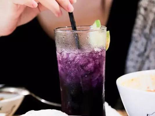 这么大的龙虾居然在街边卖？！盘点泰国不可错过的街边美食