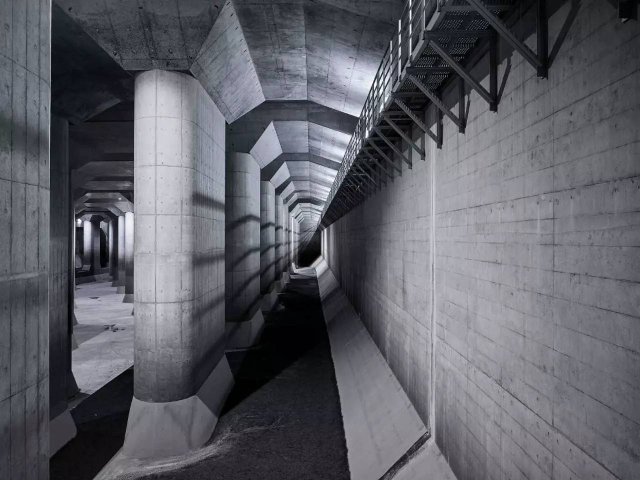 东京地下神殿:城市排水系统有种科幻大片的氛