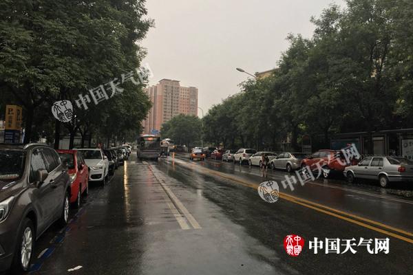 今天北京仍有阵雨 明起三天闷热又来