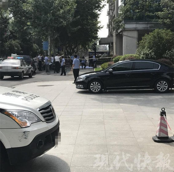 南京下关滨江商务区党工委书记坠亡 警方排除他杀