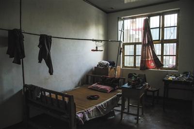 8月8日，山东郓城县西张楼村，张超居住的房间仍保留他离开时的样子。新京报记者彭子洋摄