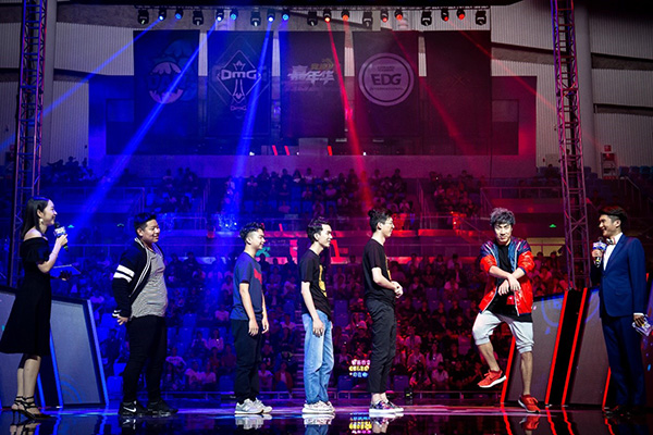 金秋送爽 2017竞迹嘉年华完美收官_|竞迹嘉年华|MISSesports电子竞技_凤凰网