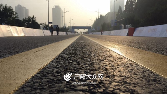 直击日照国际马拉松比赛,看图感受现场!_山东
