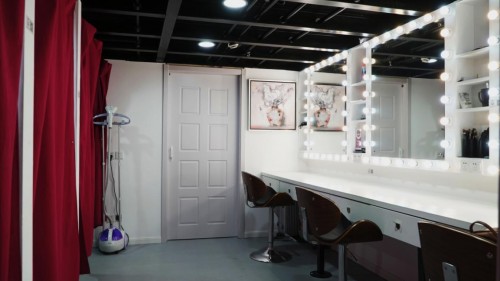 视频全资源提供者:红视子TVCX平台专访_陕西