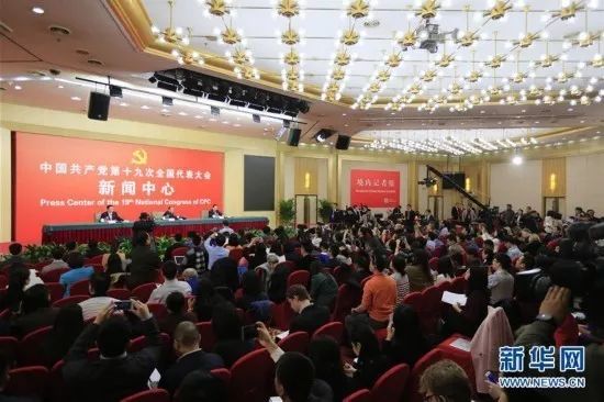 首艘国产大型邮轮今天出坞