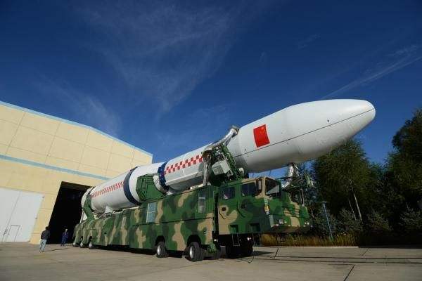 中国4米超大直径固体火箭发动机将点火试验