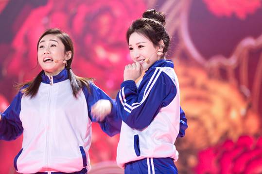 �������ܴ�����������ҳ�濪��2������LIKE����Ƶ&ldquo;��Խ&rdquo; ��������ħ����Ƶ���罻���