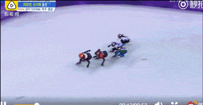 韩国两将1000米决赛摔出赛道，教练掩面扶额