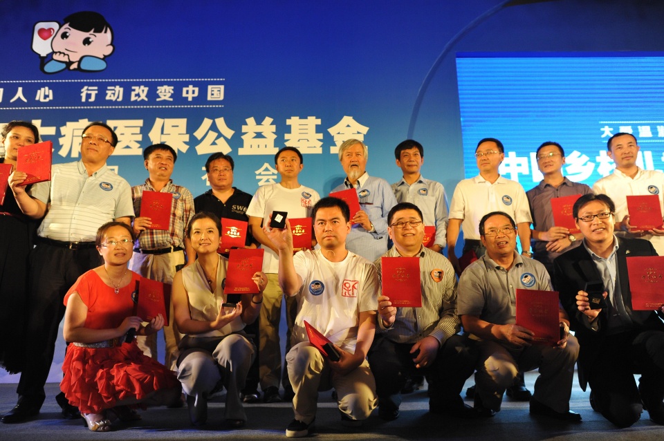 全国政协委员丁洁:应将乡村儿童大病医保模型