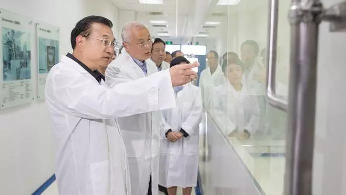 李克强上海考察，特意来这家抗癌制药外企看看，为何？