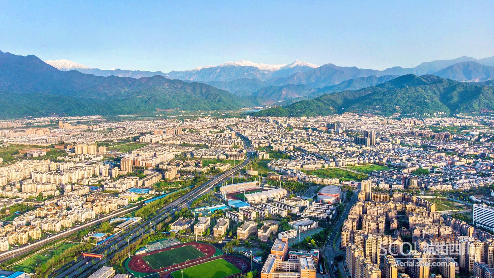 汶川特大地震极重灾区“奋进十年”航拍都江堰