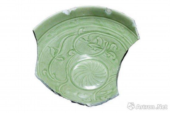 龙泉窑珠光青瓷，标志性“米”字形荷花纹