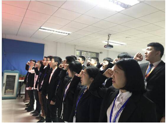 再不学门技术,你连个税起征点都够不着了