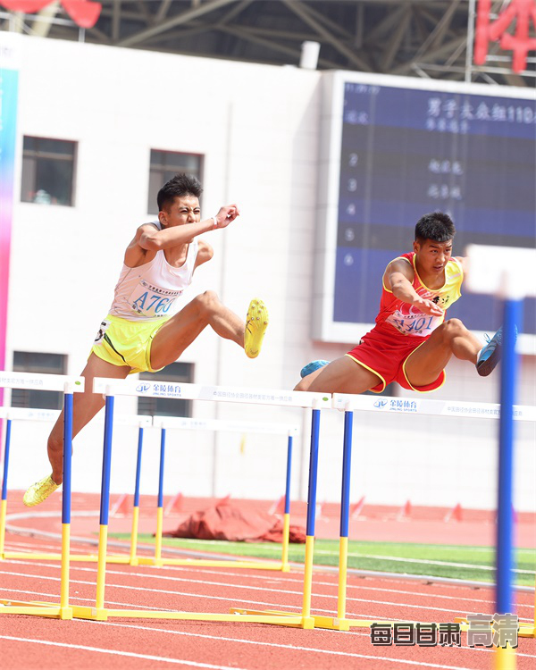 跨栏决赛100米决赛成绩 a9a7089773763c3_w600_h750.jpg