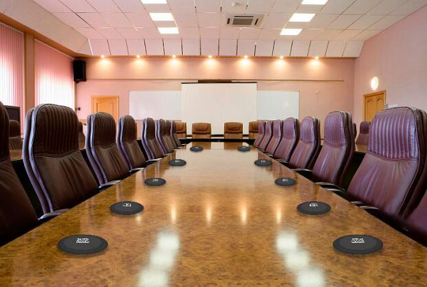 3款苹果新手机将发布,厦门翔动力共享无线充早