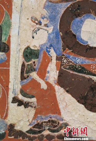 图为佛莫高窟第280窟隋唐时期《母摩耶夫人服饰》。敦煌研究院供图