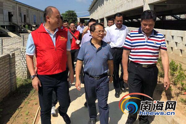 乐东翁毛村黑山羊养殖扶贫项目二期竣工 贫困