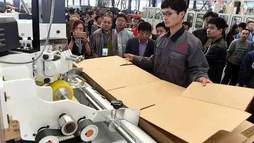 观察| 中国“爆买”日本废纸箱，原因是——