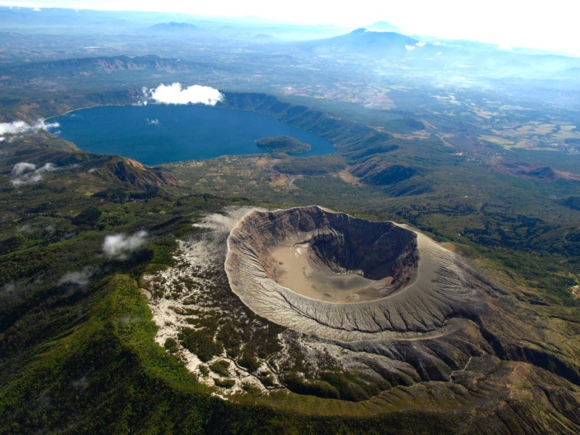 火山之国萨尔瓦多，中美洲最小的国家
