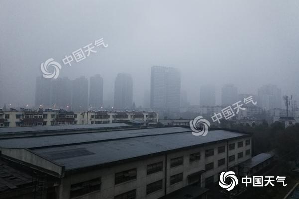 周末雾霾冷空气交替出现 东北华北迎降温