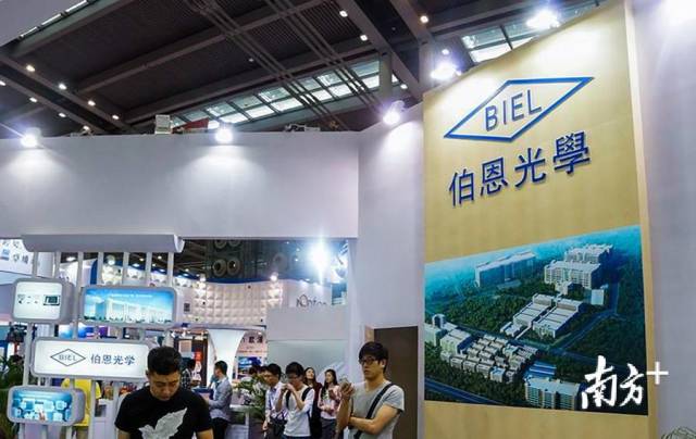 伯恩光学是近年来在惠州迅速成长起来的“巨无霸”企业之一。南方日报记者王昌辉摄