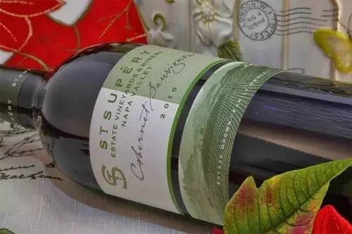 哪个好玩玩哪个:LV、CHANEL 除了卖包还卖