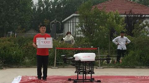 京东的送货无人机完成了它的处女秀以后你可能从天上收快递