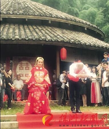 戴剑金额Anne的中式婚礼现场（受访者供图）