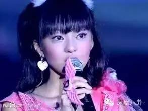 她被亲妈指控吸毒,当红时遭雪藏,如今… (组图)