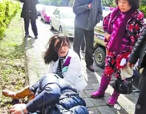 她被亲妈指控吸毒,当红时遭雪藏,如今… (组图)