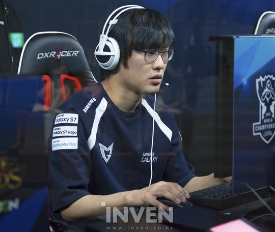 曾经宇宙最强三星杀回S系列赛!KT悲情出局_|三