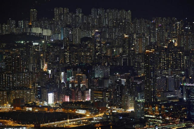 香港人热衷北上买房 六成受访者拥有内地房产