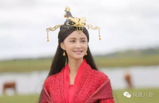 从张歆艺的下巴褶皱说起，女明星的下巴到底藏了什么秘密？