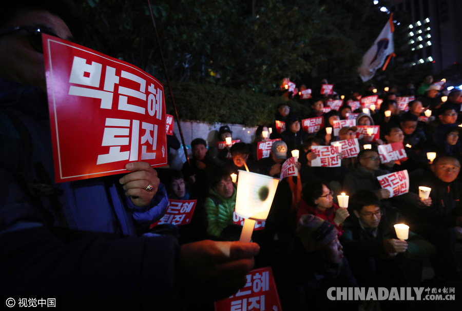 首尔市长领导民众烛光集会 呼吁朴槿惠下台(图)3
